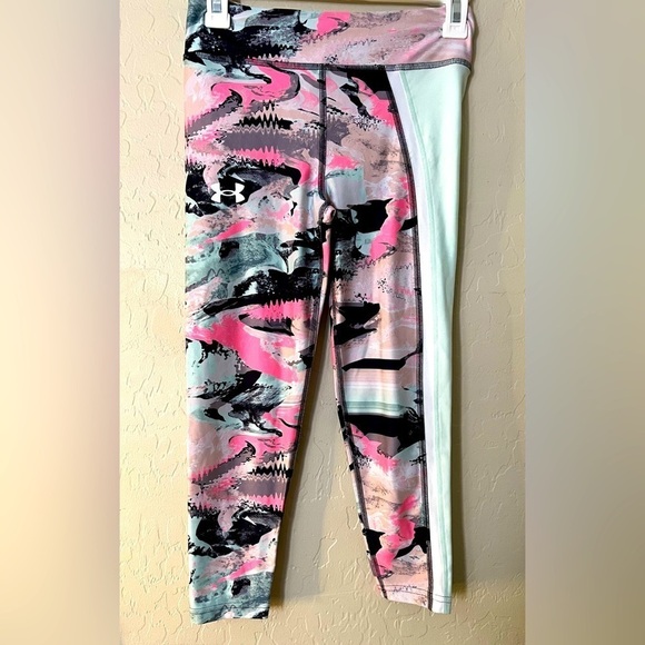 NWT UNDER ARMOUR Heat Gear Girl’s Sport Leggings- Size Medium/Youth Medium - Picture 1 of 5